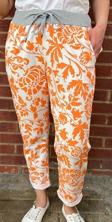 Women's Stretchable Comfy Floral Pattern 1 Joggers