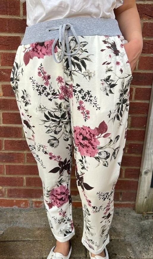 Women's Stretchable Comfy Floral Pattern 3 Joggers