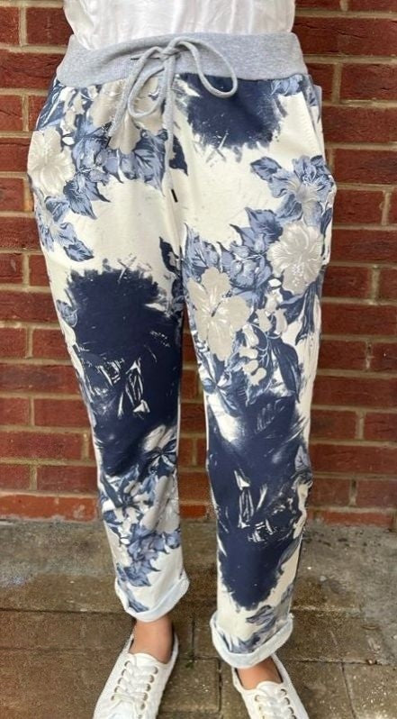 Women's Stretchable Comfy Floral Pattern 7 Joggers