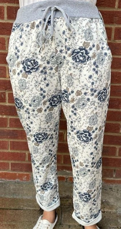 Women's Stretchable Comfy Floral Pattern 10 Joggers