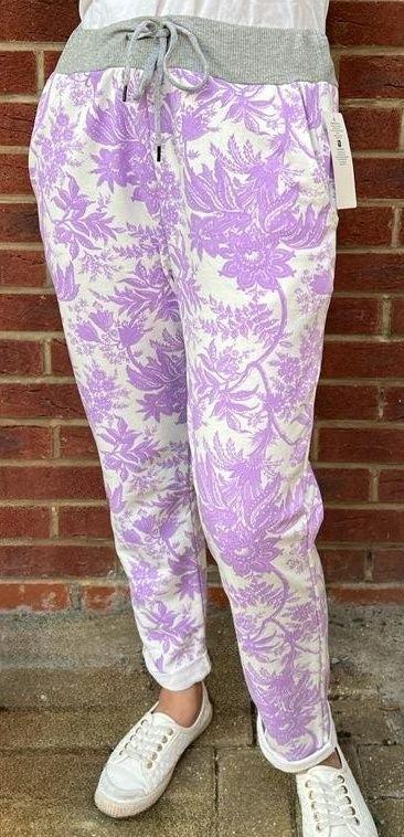 Women's Stretchable Comfy Floral Pattern 11 Joggers