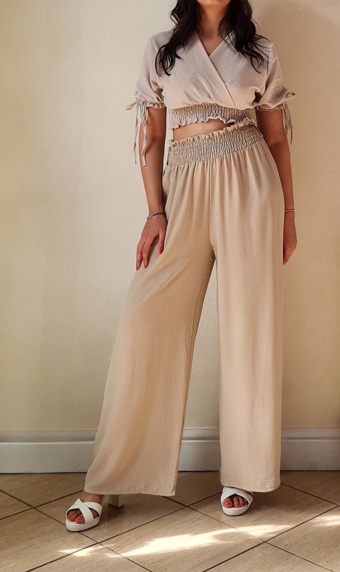 Women's Crop Top and Wide-leg Trousers Co-ord Set with Stretchable Wasitbands